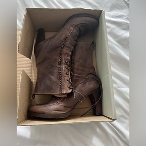 Brown Leather Lace-Up Boots